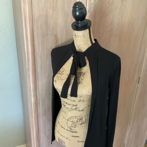 NWT Aritzia Wilifred black top tie cape kimono cardigan size Small - Picture 14 of 14